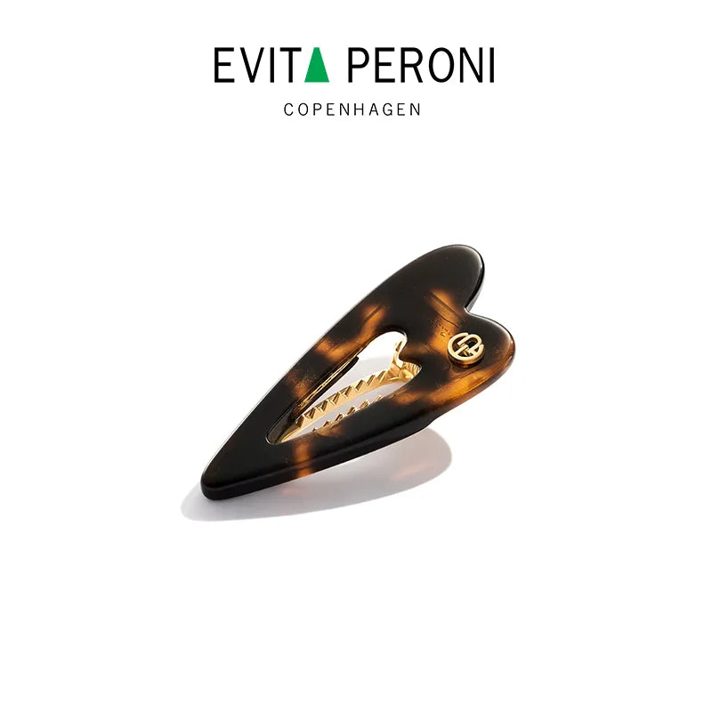 Delilah Heartbeat Pelican Clip