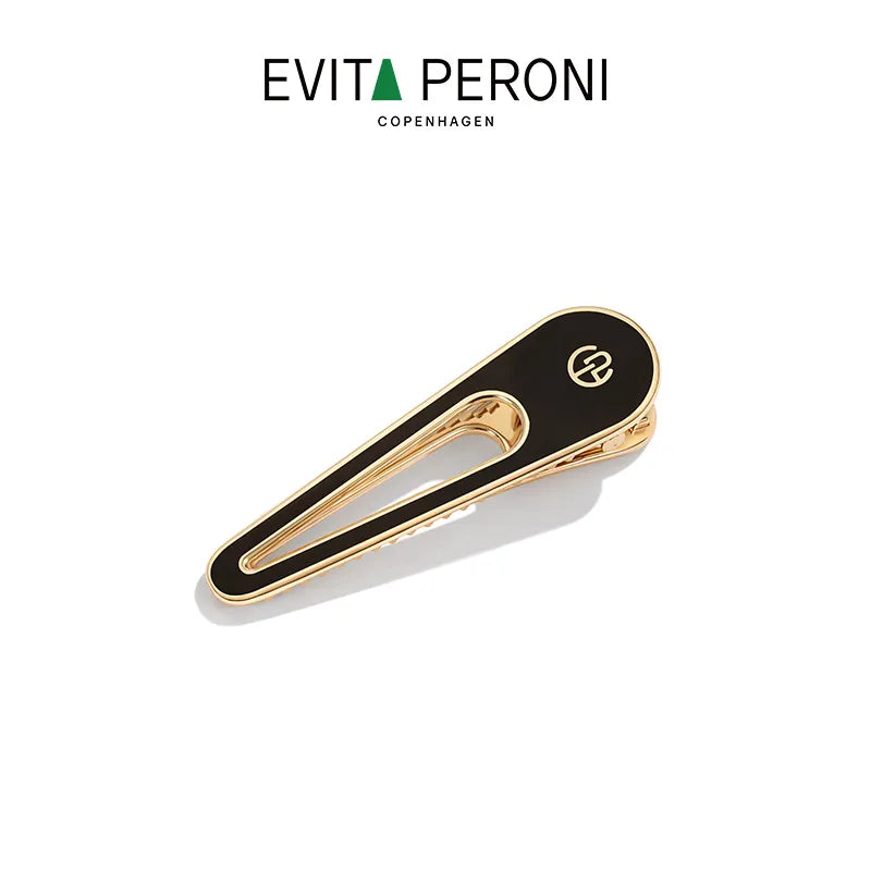 Geometric Poetry-Saskia Pelican Clip