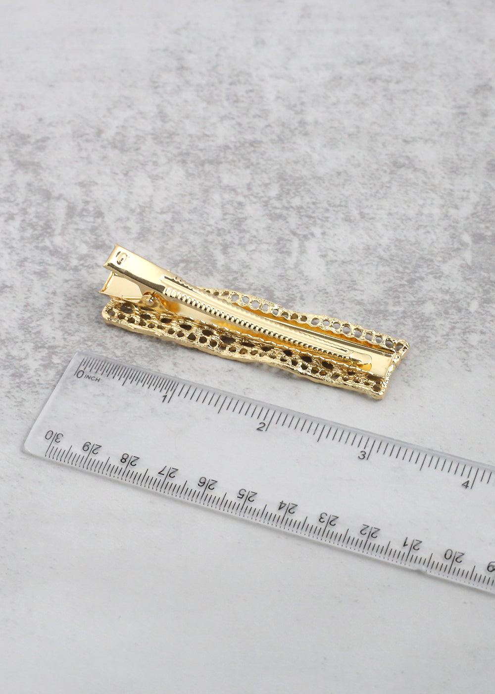Textured Wavy Rectangular Hair Clip